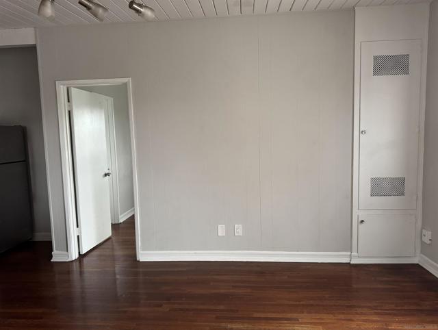 Image 6 of 8 For 3815 Vermont St.