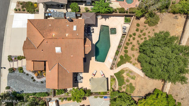 751 Lynnmere Drive, Thousand Oaks CA: https://media.crmls.org/mediaz/e68c72d1-bcd5-4fc7-a767-63ccacafd1f1.jpg