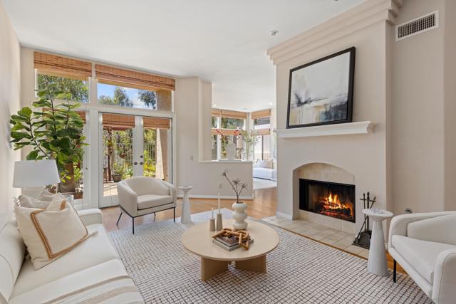 1466 Caminito Solidago, La Jolla CA: https://media.crmls.org/mediaz/e68cb168-7e53-4544-862d-cf8650e072db.jpg