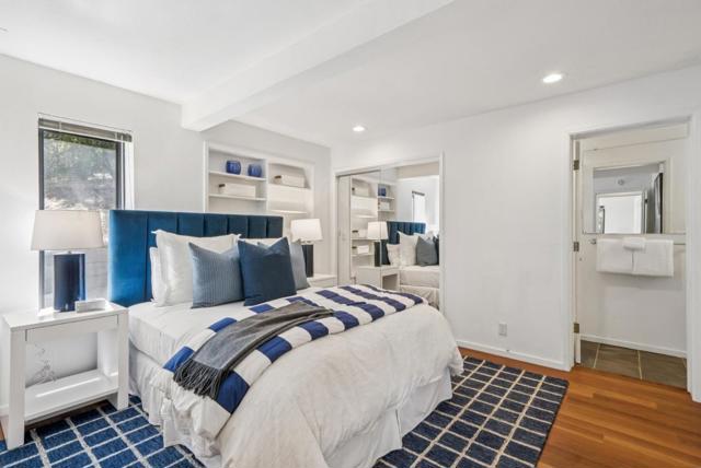 2 Thistle Street, Portola Valley CA: https://media.crmls.org/mediaz/e68ce9d3-c35f-4f48-9290-20205a30f56d.jpg