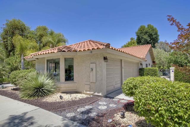 Detail Gallery Image 5 of 62 For 3749 Sarah Ann Dr, Fallbrook,  CA 92028 - 4 Beds | 2 Baths