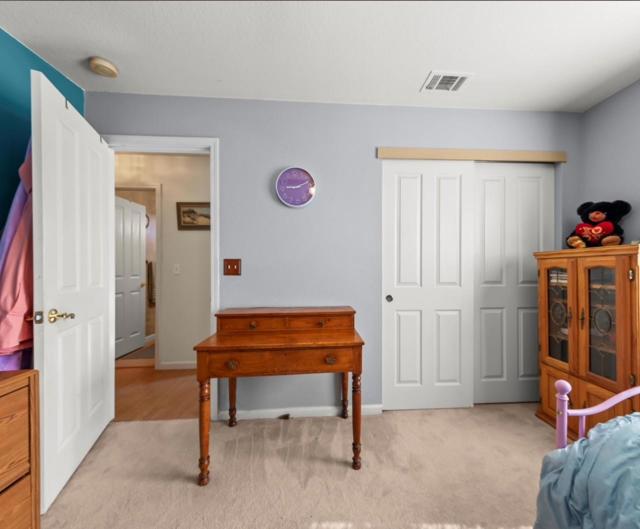 2090 Iroula Way, Tracy CA: https://media.crmls.org/mediaz/e68e9dcf-b2c2-4753-940f-cd9b606e7293.jpg