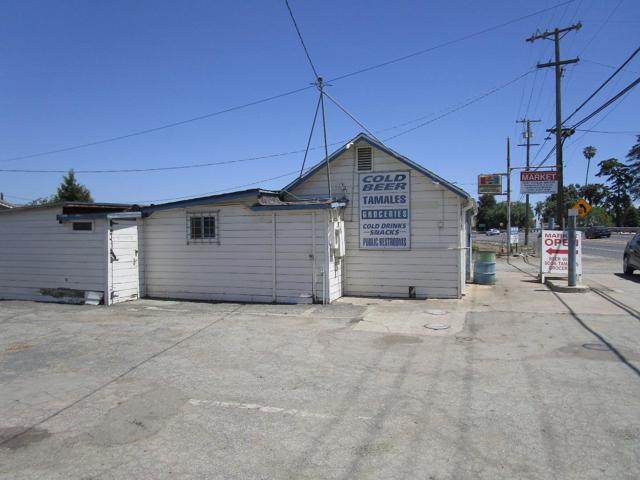 2025 Pacheco Pass Highway, Gilroy CA: https://media.crmls.org/mediaz/e68ec120-c0d8-4376-bdf4-6bd13813ac97.jpg