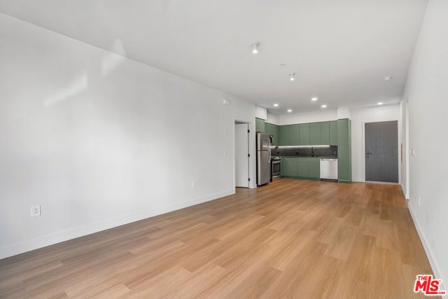 10601 Washington Boulevard, Culver City CA: https://media.crmls.org/mediaz/e68ede12-ff1a-449e-93c5-58a96248f512.jpg