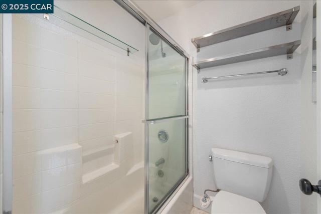 219 Sea Crest Cir, Vallejo CA: https://media.crmls.org/mediaz/e68f739f-e92b-4378-8eb1-12f9257a8fc9.jpg