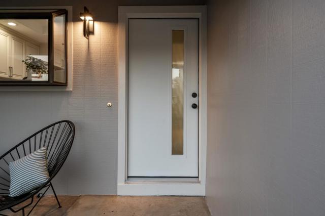 4805 Michelle Way, Union City CA: https://media.crmls.org/mediaz/e6906d29-07f7-45bd-97be-2e7d9633eb1a.jpg