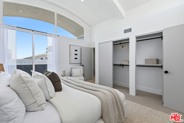 4800 La Villa Marina, C photo 30