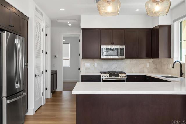 Detail Gallery Image 2 of 15 For 1211 Stonemark Place Adu,  Vista,  CA 92081 - 2 Beds | 1 Baths