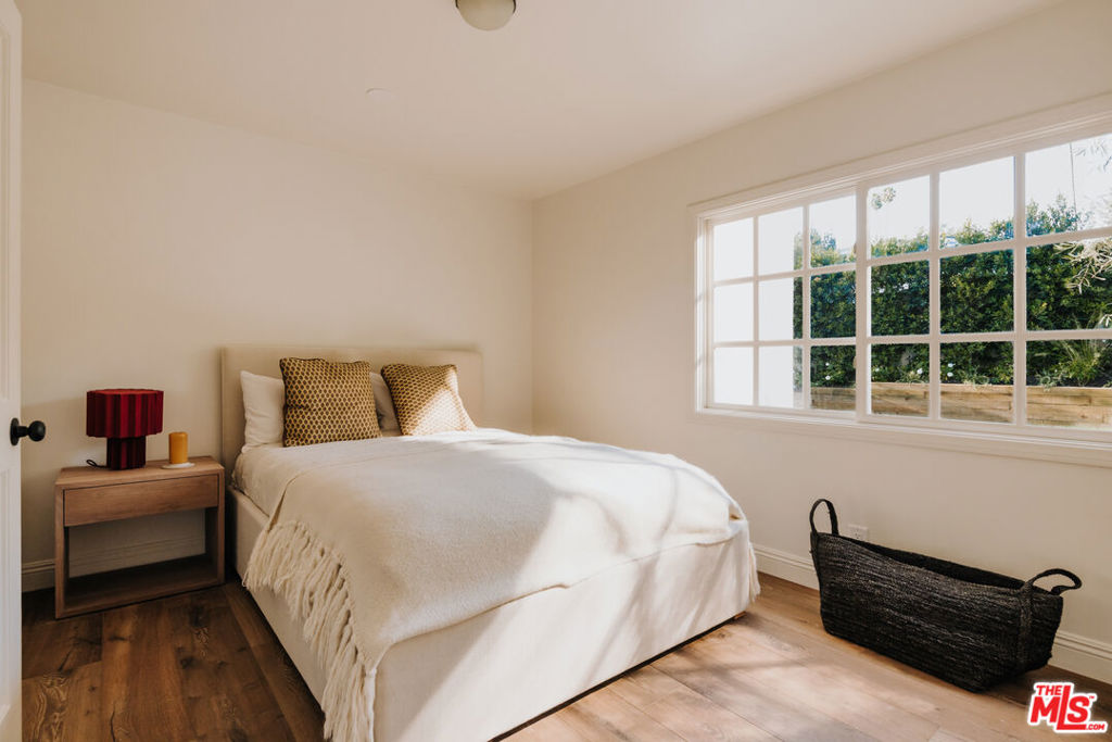 MLS #25615999 image #16