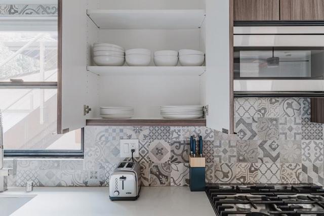 251 Middlefield Road, Palo Alto CA: https://media.crmls.org/mediaz/e69228b0-21db-4444-8ce9-8e0755da8b96.jpg