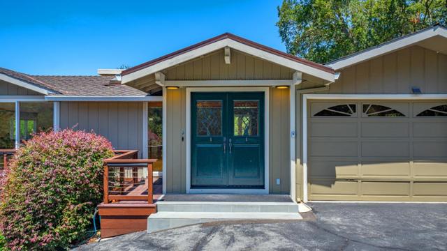 15 Kiowa Court, Portola Valley CA: https://media.crmls.org/mediaz/e692d5ce-1155-49e0-9cff-b9cfcc1c43cb.jpg