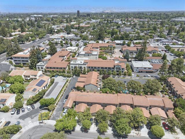 118 Salice Way, Campbell CA: https://media.crmls.org/mediaz/e692e27f-5581-477d-8058-45c9dbbfc929.jpg