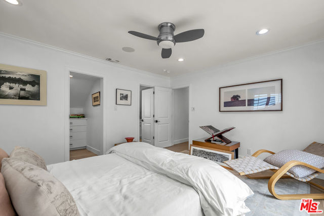 751 Westholme Avenue, Los Angeles CA: https://media.crmls.org/mediaz/e69311b0-d6cc-4dbb-a19b-c772434c6bf2.jpg