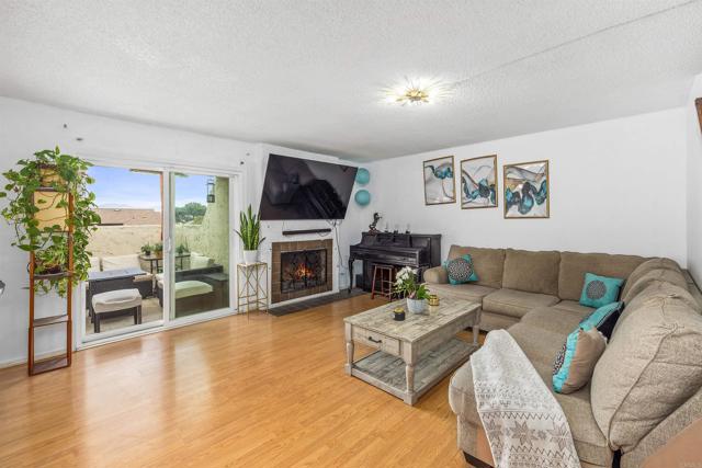 1437 Robin Lane, El Cajon CA: https://media.crmls.org/mediaz/e693efb9-4f80-4f4c-9793-b1c5b6bafc1e.jpg
