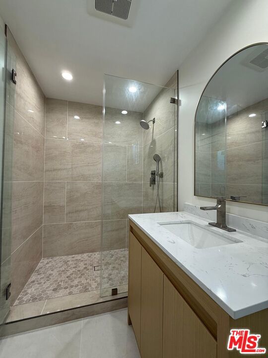 15916 Bahama Street, North Hills CA: https://media.crmls.org/mediaz/e694c222-6964-4c1c-88f0-58b651018cab.jpg