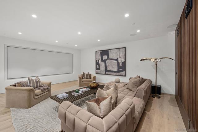 6323 Mimulus, Rancho Santa Fe CA: https://media.crmls.org/mediaz/e695a856-ddc8-4ffe-843a-503109ebb24a.jpg