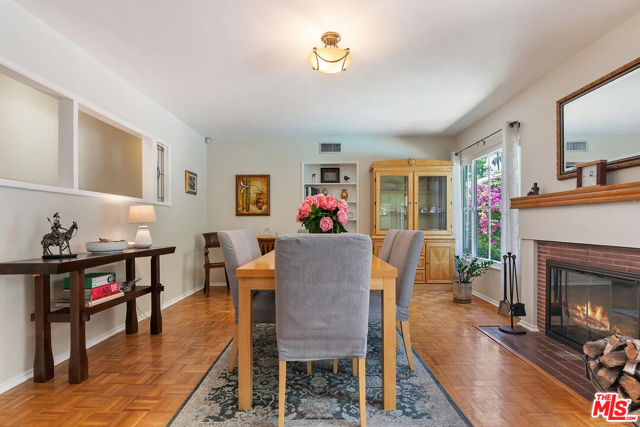 13155 Hartsook Street, Sherman Oaks CA: https://media.crmls.org/mediaz/e695f47b-4c6c-4c99-b839-1c6860baa6c1.jpg
