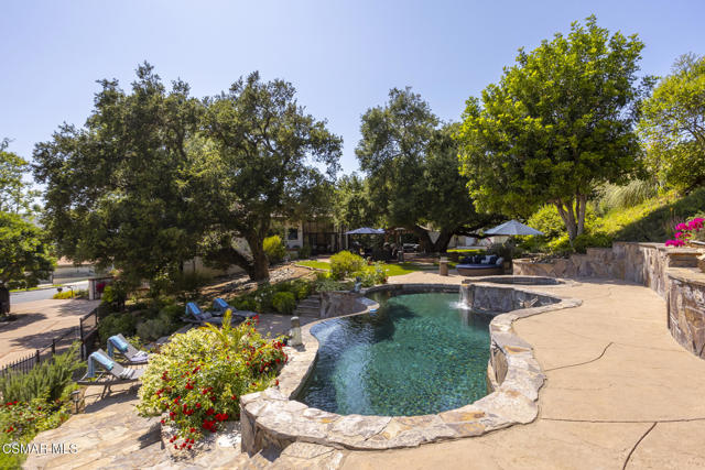 4525 Rayburn Street, Westlake Village CA: https://media.crmls.org/mediaz/e696091c-d5eb-4295-ac86-966848ab9149.jpg