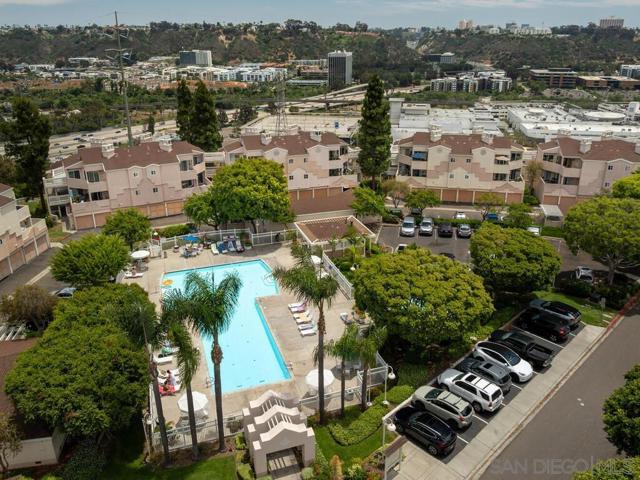 7087 Camino Degrazia, San Diego CA: https://media.crmls.org/mediaz/e69677a0-c830-48ac-8068-68eab54a7d12.jpg