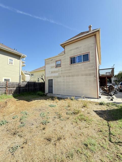 2841 Filbert Street, Oakland CA: https://media.crmls.org/mediaz/e69679f4-82f8-474b-b206-b4b9da84bba6.jpg