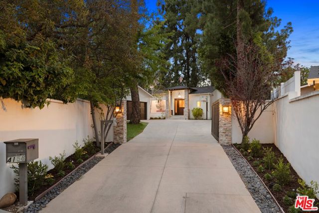 Photo of 4158 Adlon Place, Encino, CA 91436