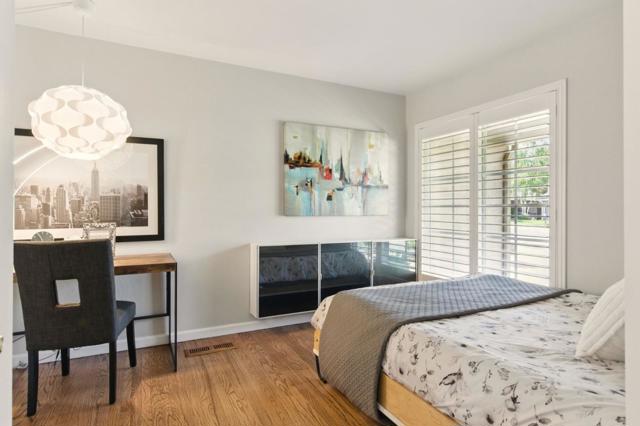 1347 Vintner Way, Pleasanton CA: https://media.crmls.org/mediaz/e6987bec-cdee-4b27-a58f-9c288c125cd8.jpg