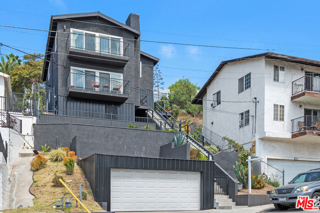 3627 Loosmore Street
