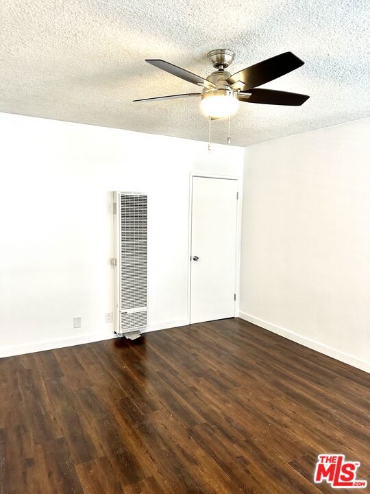 4115 W Century Boulevard, Inglewood CA: https://media.crmls.org/mediaz/e69aa1c1-f725-4178-a50a-9c4717924706.jpg