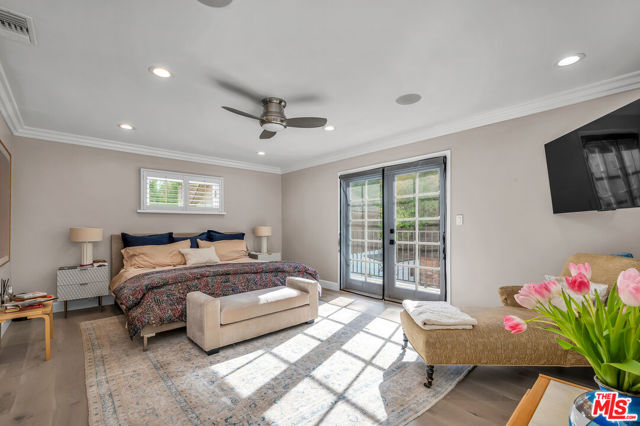 751 Westholme Avenue, Los Angeles CA: https://media.crmls.org/mediaz/e69b7980-b5e7-49e0-ba55-52586cf0cffe.jpg