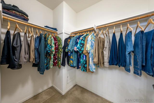 1338 Starry Way, San Diego CA: https://media.crmls.org/mediaz/e69b8e21-be9b-4aaf-94eb-ddf85af311df.jpg
