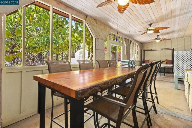 17190 Cedar Ave, Sonoma CA: https://media.crmls.org/mediaz/e69bb986-d4d3-40a5-a58a-e64660725f3b.jpg