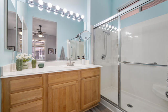 37396 Pineknoll Avenue, Palm Desert CA: https://media.crmls.org/mediaz/e69c92ac-6984-4926-8bc3-bfa42cf0a9e6.jpg