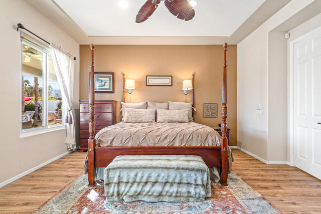 17 Corte Del Sol, Rancho Mirage CA: https://media.crmls.org/mediaz/e69d156f-7302-4652-856c-b1ce3bf6a75e.jpg