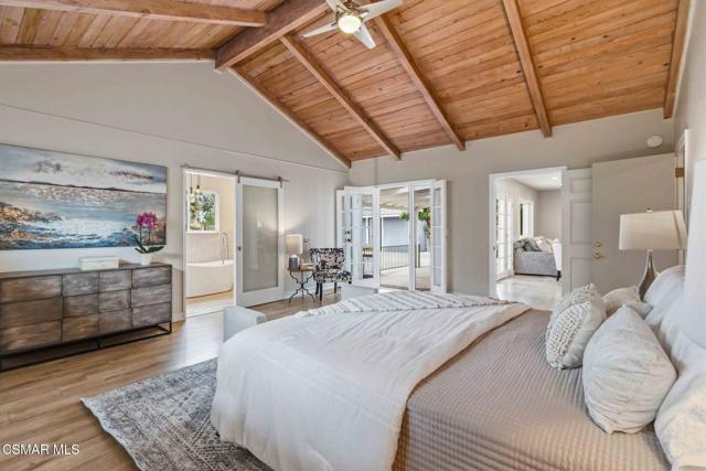 1881 Wellesley Drive, Thousand Oaks CA: https://media.crmls.org/mediaz/e69daa56-45bf-4491-8c3b-80f69c68f018.jpg