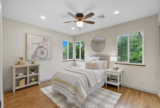 771 Sunshine Drive, Los Altos CA: https://media.crmls.org/mediaz/e69f0221-5295-40c7-bb97-10ac8ca4f7d0.jpg