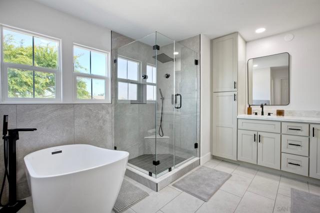 31659 Poppy Street, Winchester CA: https://media.crmls.org/mediaz/e6a0d0fd-aa31-437d-9413-fb647ee552c3.jpg