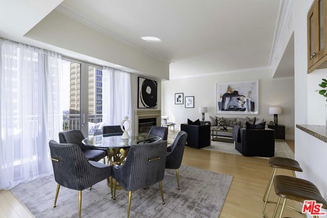 10727 Wilshire Boulevard, Los Angeles CA: https://media.crmls.org/mediaz/e6a228d2-38bc-4440-9cf1-d483237d43ff.jpg