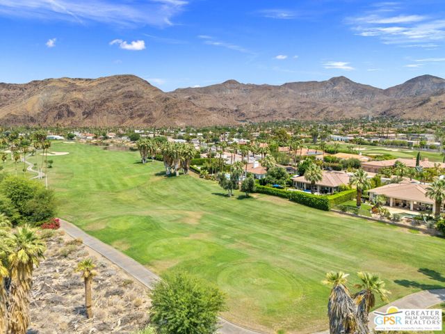 450 E Bogert Trail, Palm Springs CA: https://media.crmls.org/mediaz/e6a25248-776e-4c2e-89e5-fb63d6c95ae0.jpg