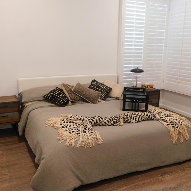 14 Mission Palms W Drive, Rancho Mirage CA: https://media.crmls.org/mediaz/e6a2f6d8-ed0f-4c53-97e5-f9fb0af685fc.jpg