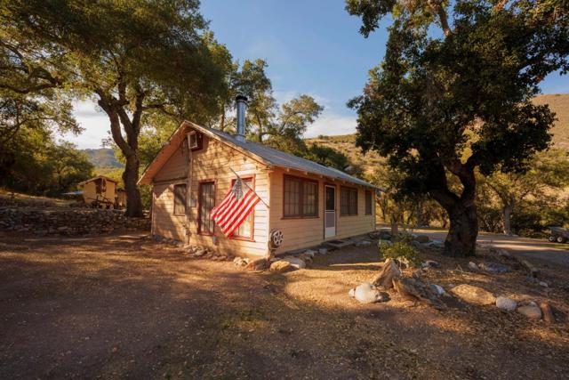 47275 Arroyo Seco Road, Greenfield CA: https://media.crmls.org/mediaz/e6a32f71-de2e-4542-87c4-5f16c95a0c30.jpg
