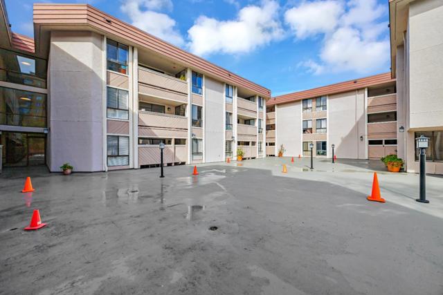 58 N El Camino Real, San Mateo CA: https://media.crmls.org/mediaz/e6a335b3-df3e-4c71-a733-4d586fe6968c.jpg