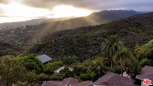 1423 Chautauqua Boulevard photo 6