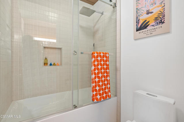 1449 Fordham Avenue, Thousand Oaks CA: https://media.crmls.org/mediaz/e6a3566f-e624-4c46-8de6-57d72da326b7.jpg