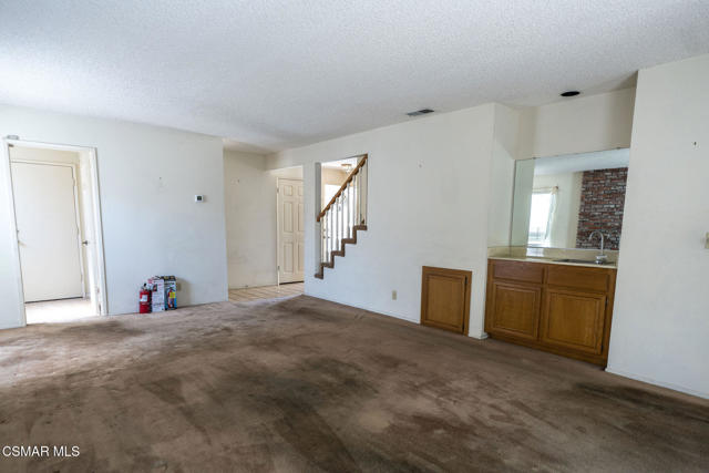 2517 Harriman Lane, Redondo Beach CA: https://media.crmls.org/mediaz/e6a3ea84-4cef-4389-8d50-60a53e8e707f.jpg
