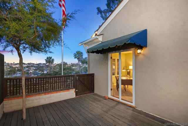 3733 La Cresta Dr, San Diego CA: https://media.crmls.org/mediaz/e6a50d46-56ce-4417-aede-da13d854b6a4.jpg