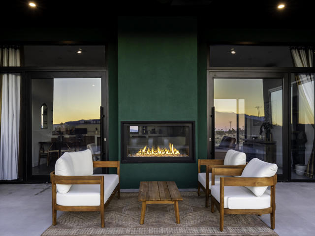 59130 Reche Road, Landers CA: https://media.crmls.org/mediaz/e6a55ee5-a718-48b3-bd4a-0f655965d1ec.jpg