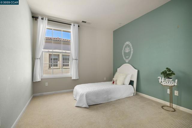 4650 Rimini Ct, Dublin CA: https://media.crmls.org/mediaz/e6a5b5d2-8a0b-40be-9aea-5fcd0aff34a7.jpg