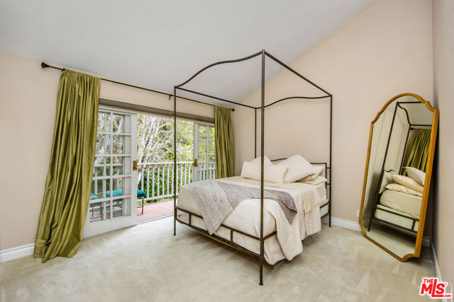 2124 Eric Drive, Los Angeles CA: https://media.crmls.org/mediaz/e6a63f4d-3a1d-4858-a627-a0e7be6b27b1.jpg