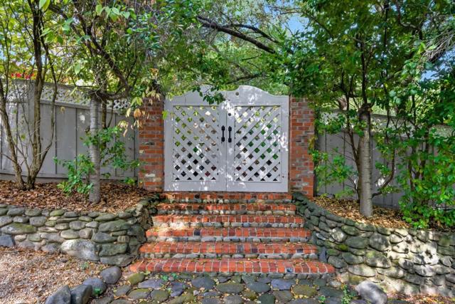 120 Oak Meadow Drive, Los Gatos CA: https://media.crmls.org/mediaz/e6a66b39-4a10-460b-8877-e1ccfc990cb6.jpg