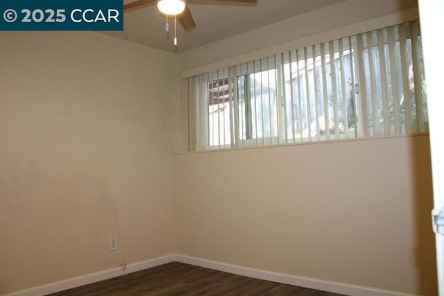527 Vaqueros Ave, Rodeo CA: https://media.crmls.org/mediaz/e6a68064-f5f5-47e2-941c-d22d24238706.jpg
